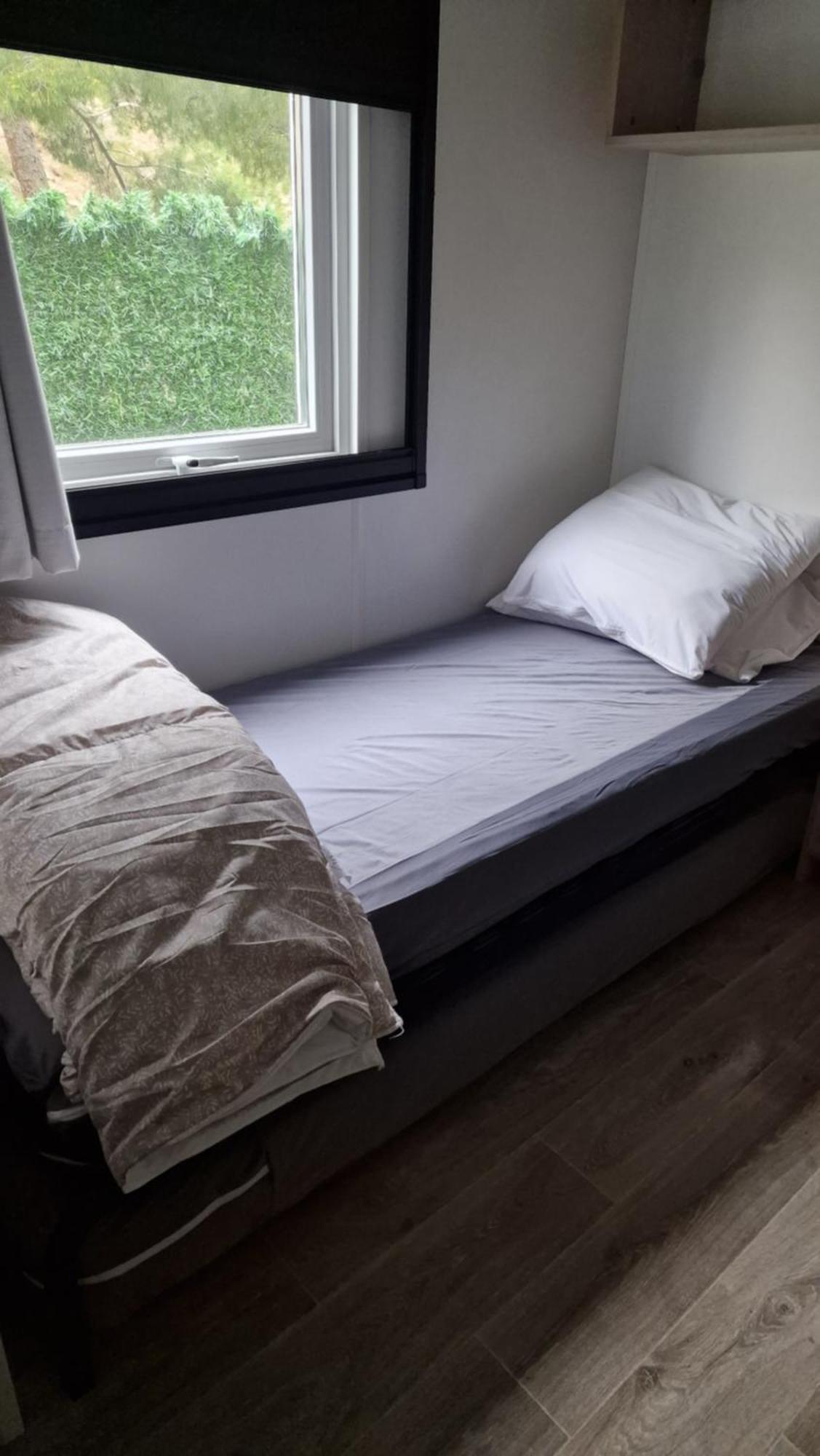 Mobilhome Clim Tele La Falaise 4 Etoiles Narbonne Eksteriør billede